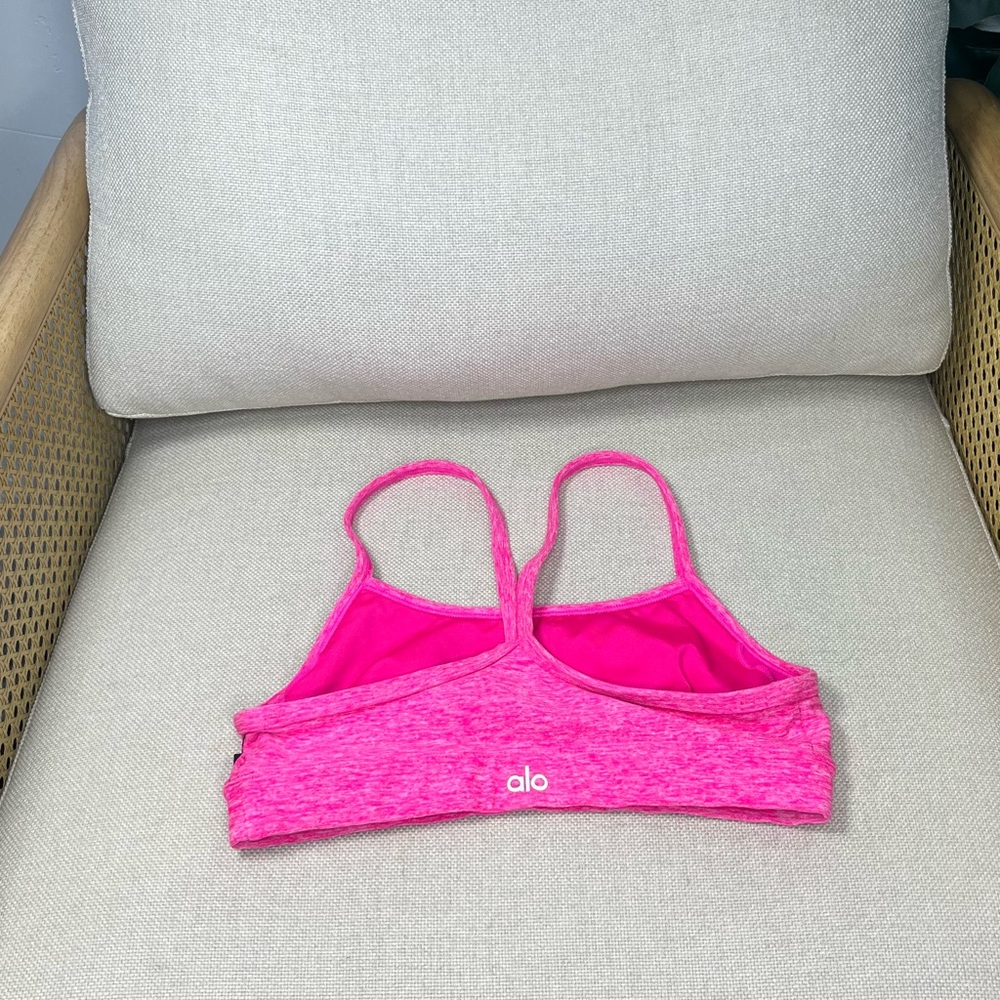 Alo Yoga Alosoft Gratitude Bra - Picture 2 of 4